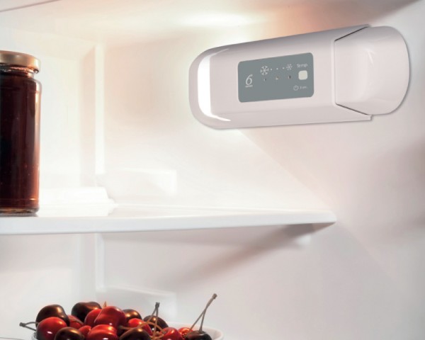 WHIRLPOOL WBUF011 ugradni frižider 