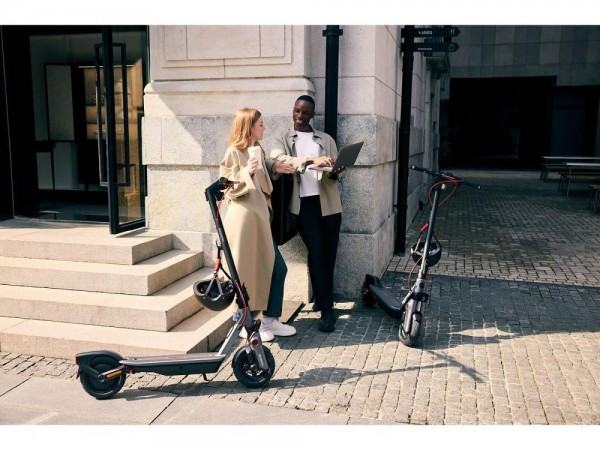 Elektricni Trotinet SEGWAY NINEBOT F3 PRO E' ( 'AA.05.17.02.0003' ) 