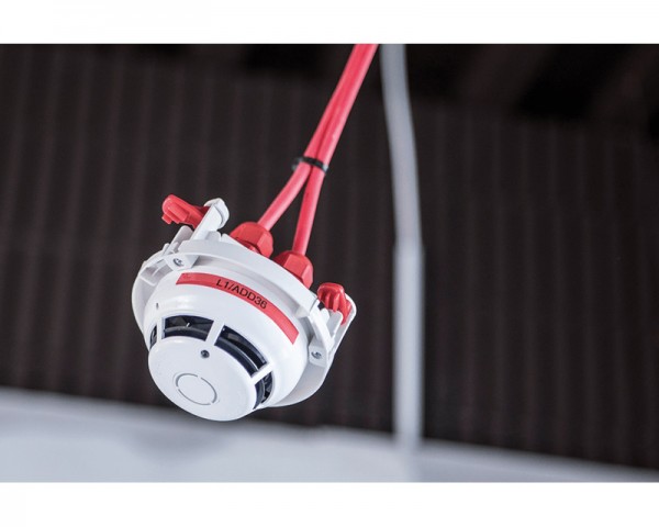 https://www.puls.rs/images/products/big/653736.jpg